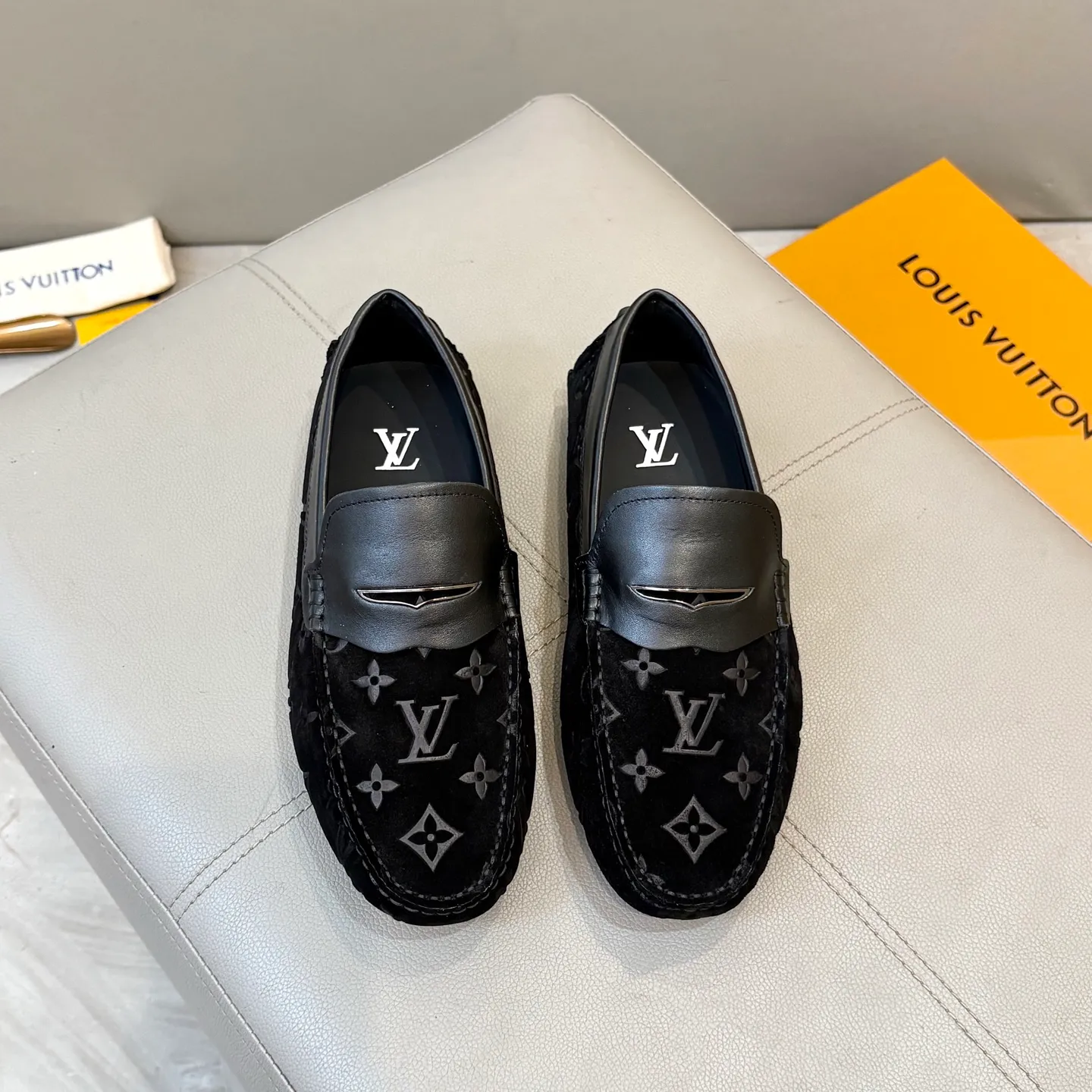 Factory price: 460💰LV men's beanie shoes 2025 official website synchronization <market top version> imported nubuck leather/embossed ➕ black cowhide original packaging. Size 38-45